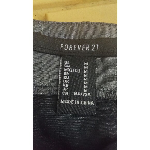 NWT Forever 21 Women's Grey Shiny Cocktail Party Date Night Mini Skirt Size M - Picture 2 of 8